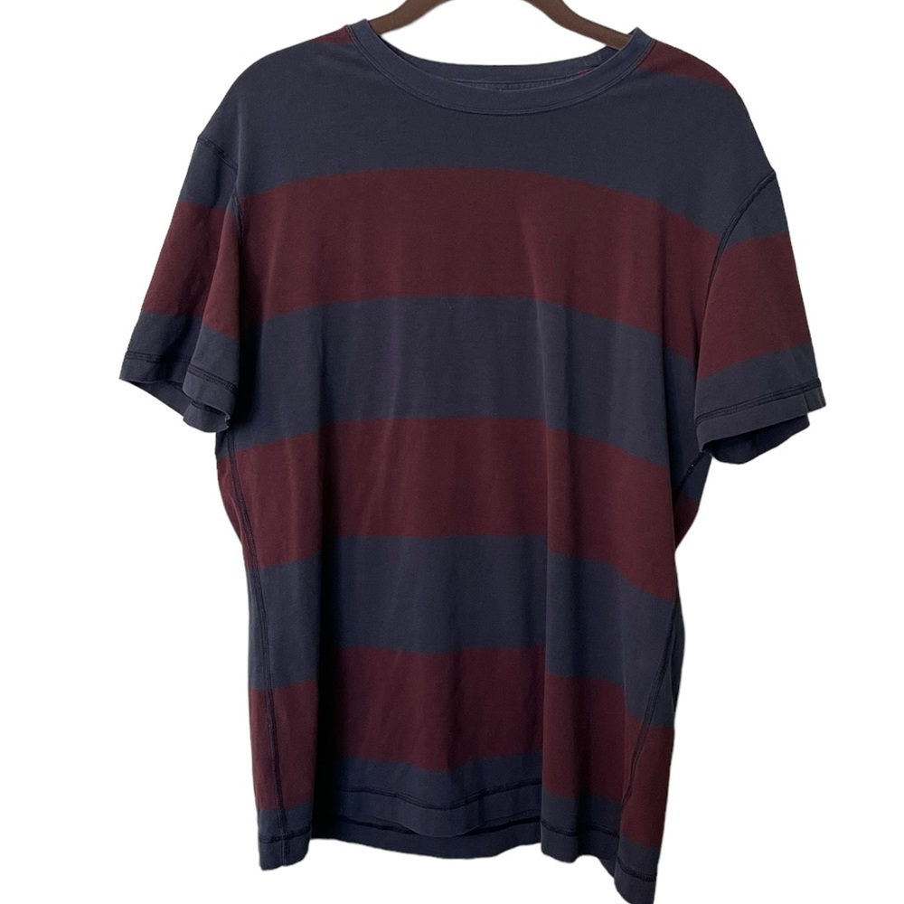Men’s Lululemon Navy/Maroon Striped Top. Size Large